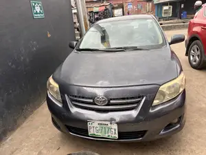 Toyota Corolla 2010 Gray