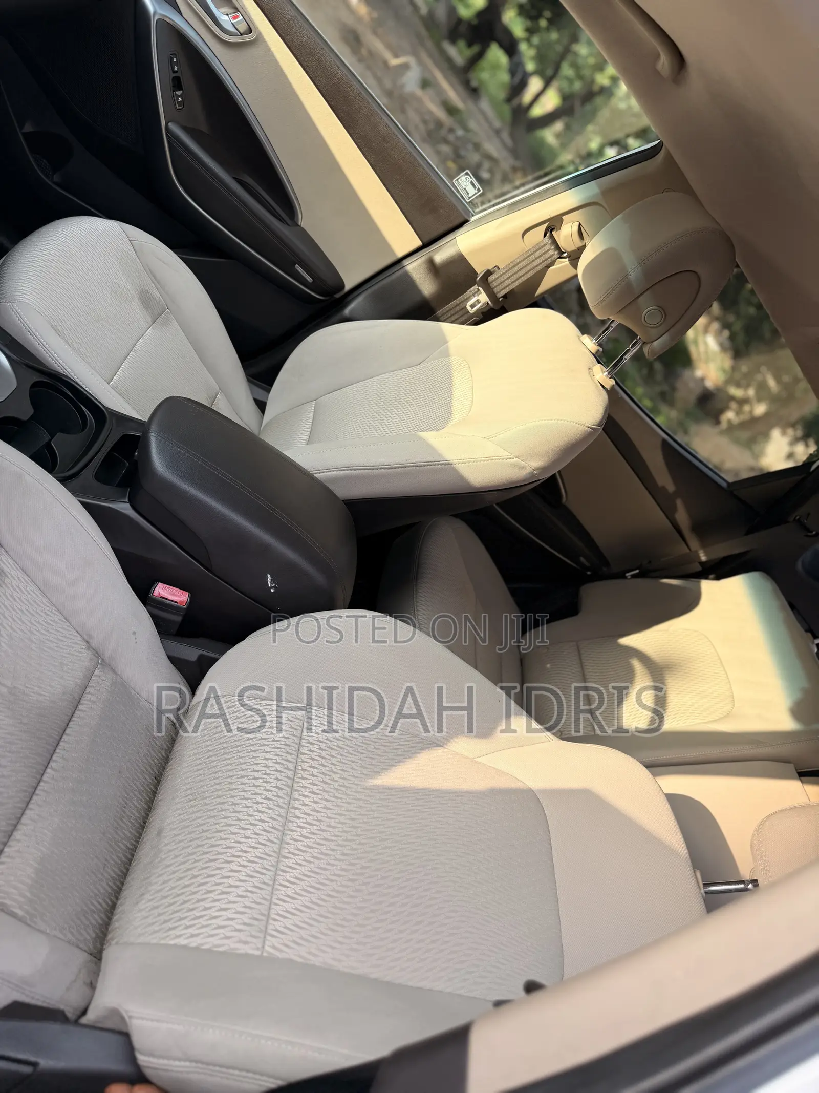 Hyundai Santa Fe 2017 White