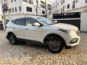 Hyundai Santa Fe 2017 White