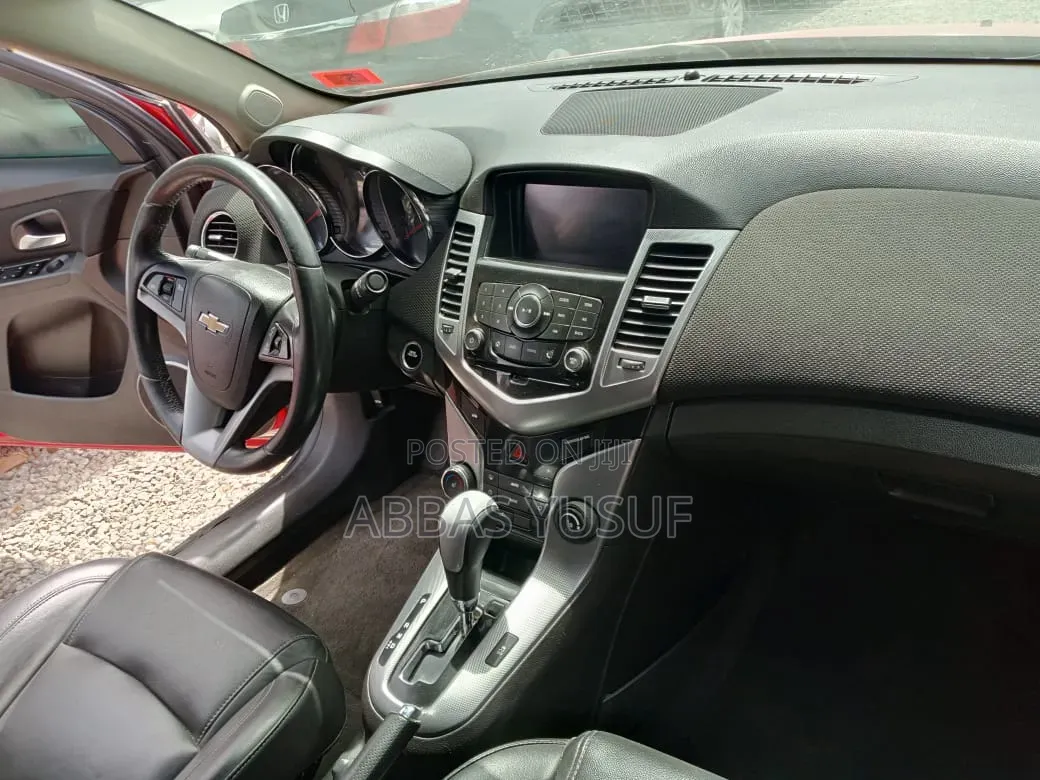 Chevrolet Cruze 2015 Red