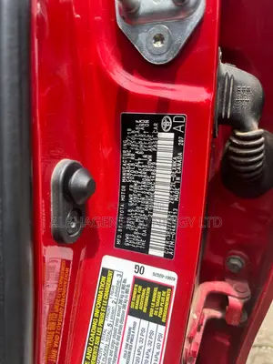 Toyota Corolla SE (1.8L 4cyl 2A) 2019 Red