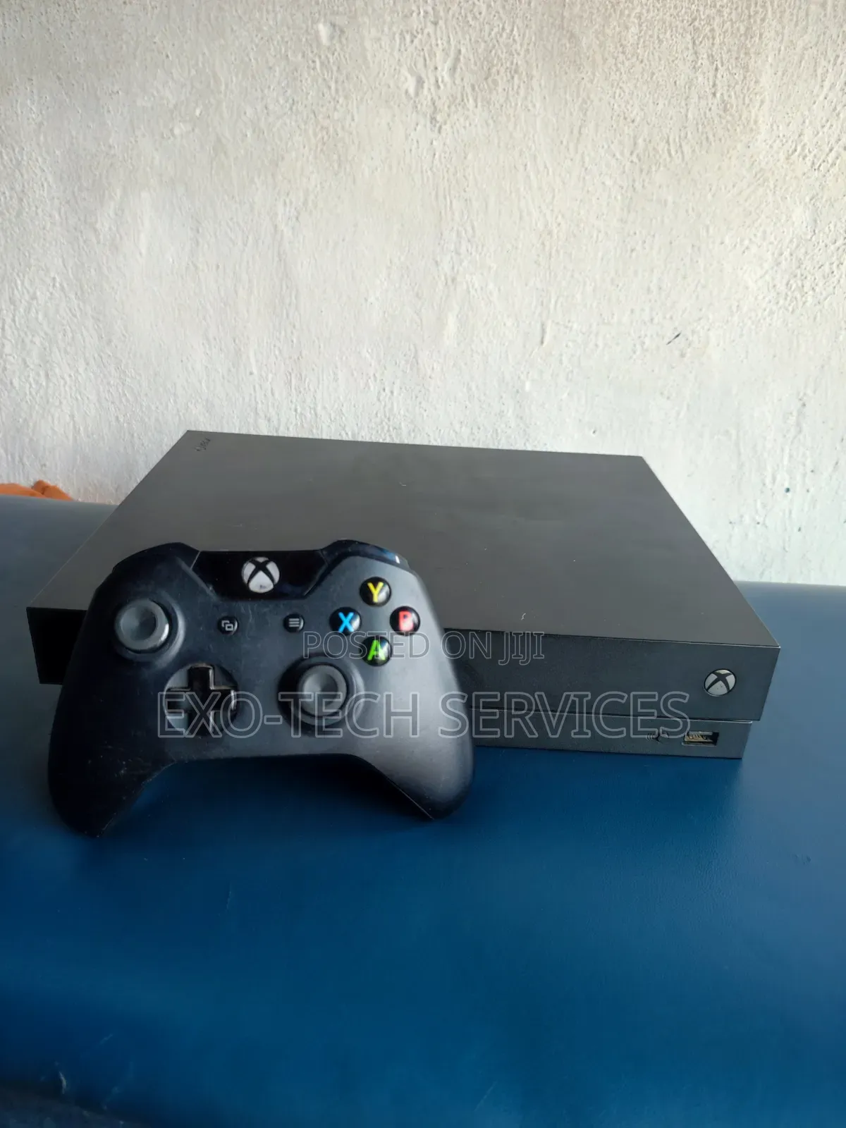Xbox One X 1TB With Controller