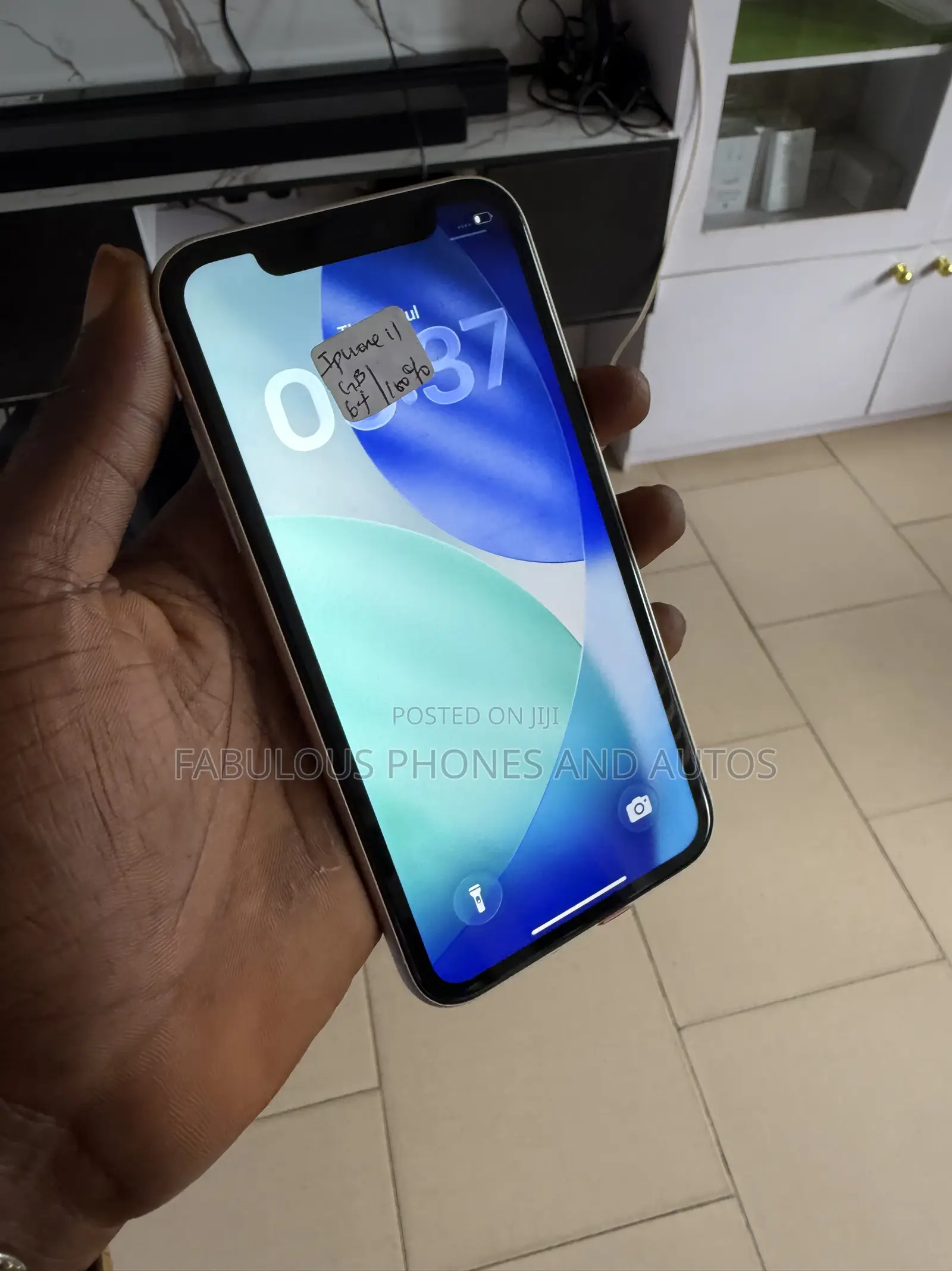 Apple iPhone 11 64 GB White