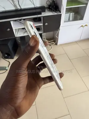Apple iPhone 11 64 GB White