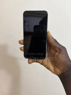 Apple iPhone XR 64 GB White