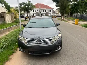 Toyota Venza V6 AWD 2010 Gray