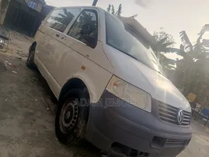 Volkswagen Transporter 2007 White