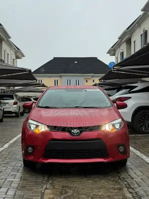 Toyota Corolla LE Plus 4dr Sedan (1.8L 4cyl CVT) 2014 Red