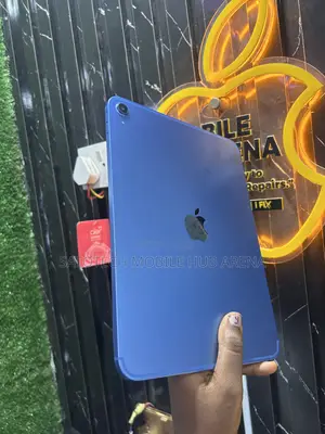Apple iPad Pro 11 (2025) 128 GB Blue