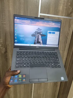 Laptop Dell Latitude 7400 16GB Intel Core i5 SSD 256GB