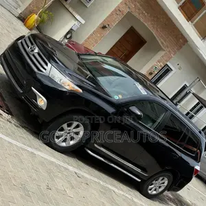Toyota Highlander SE 2012 Black