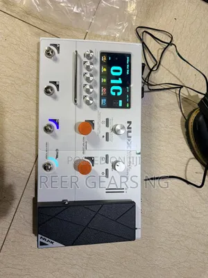 Nux MG50Li Multi Effect and Processor Battery Powered