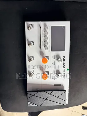 Nux MG50Li Multi Effect and Processor Battery Powered