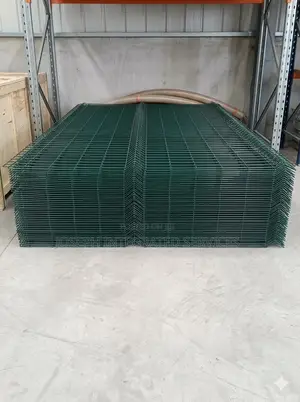 Green-Coated 3D Panel Mesh Fence