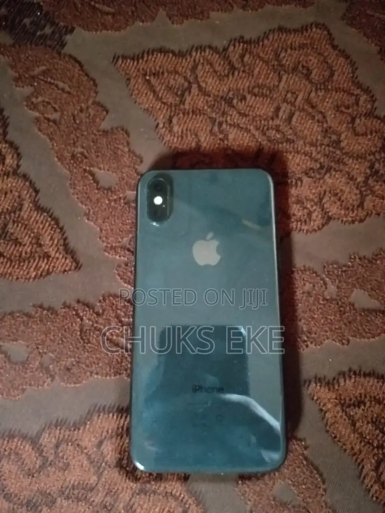 Apple iPhone XS 64 GB Black