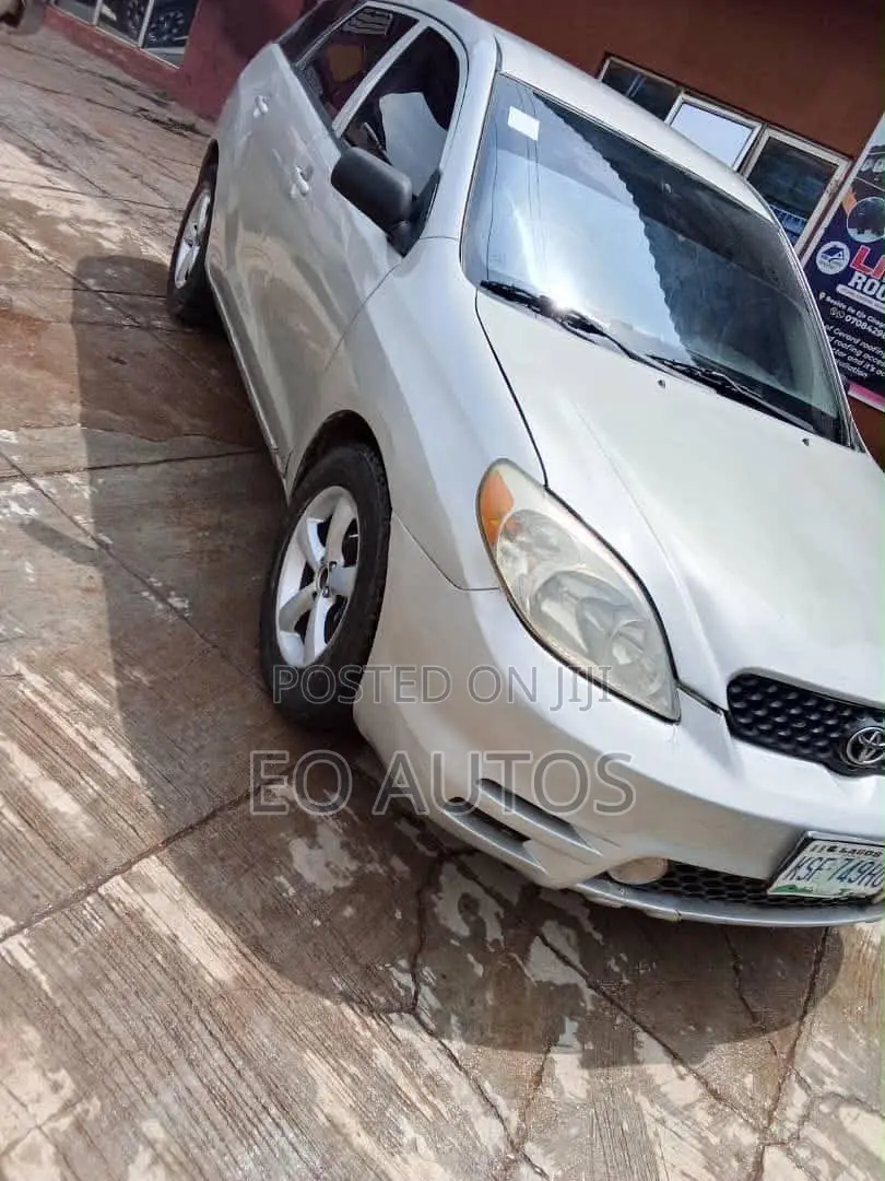 Toyota Matrix 2003 Silver