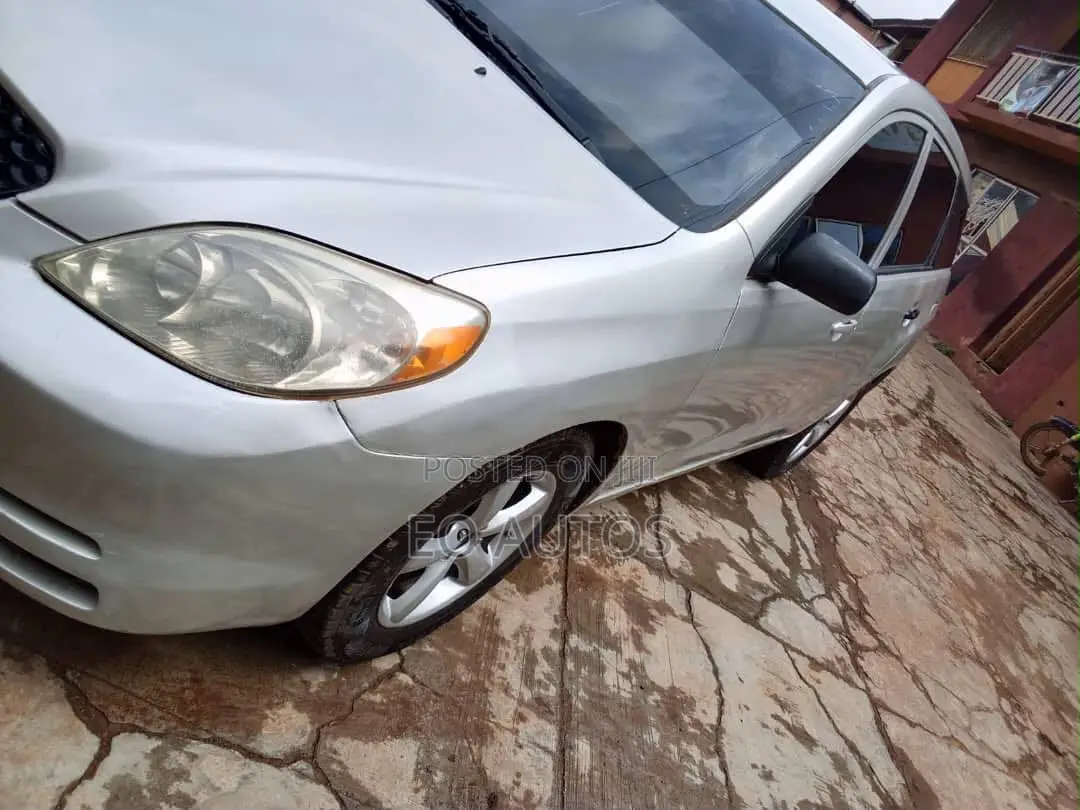 Toyota Matrix 2003 Silver