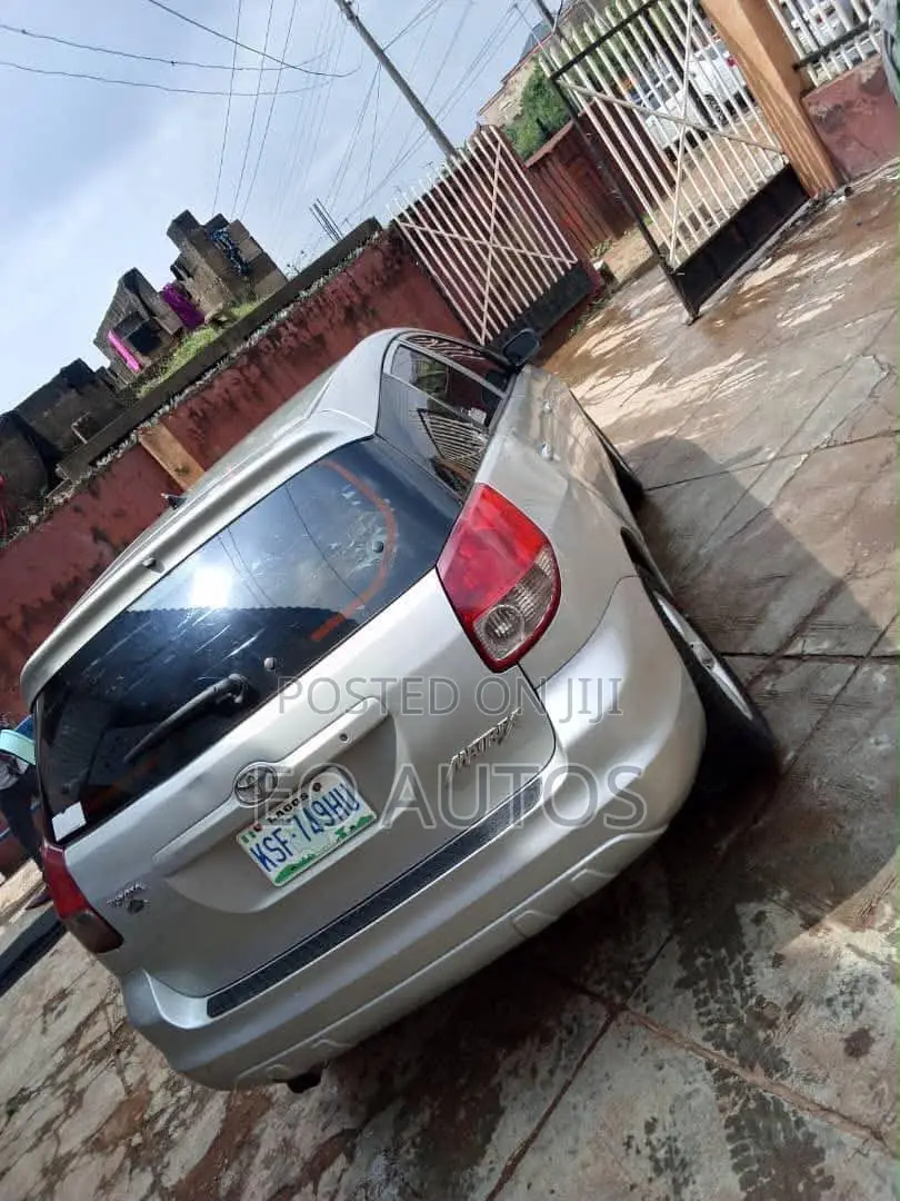 Toyota Matrix 2003 Silver