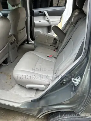 Toyota Highlander SE 2010 Green
