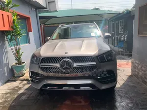Mercedes-Benz GLE-Class 2020 Gold