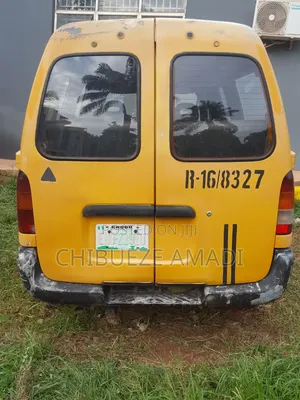Nissan Vanette 2005 Yellow