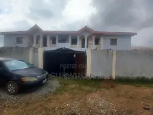 3bdrm Apartment in Solous Estate, Iseri Olofin for sale
