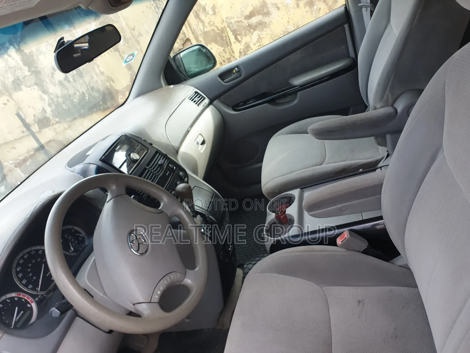 Toyota Sienna 2005 Red