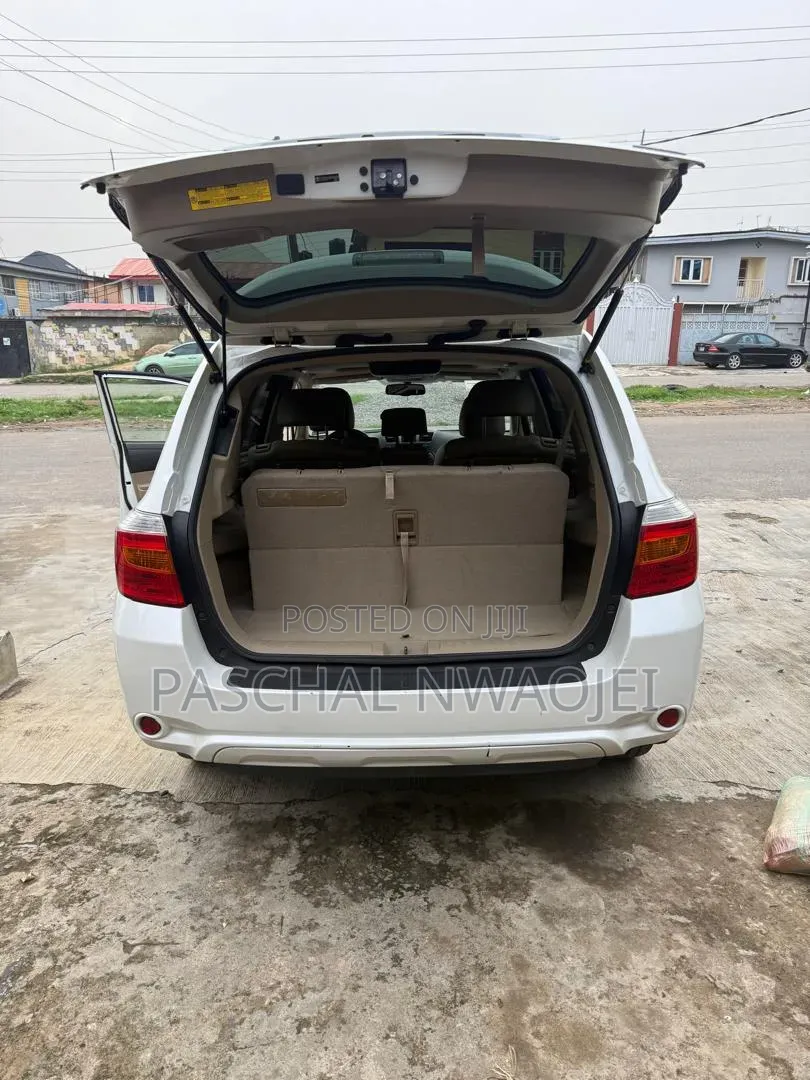 Toyota Highlander 2010 White