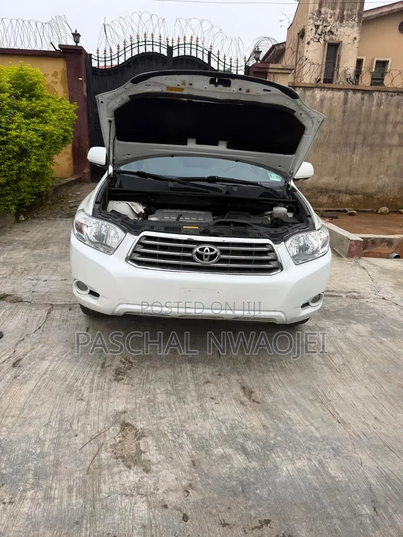 Toyota Highlander 2010 White