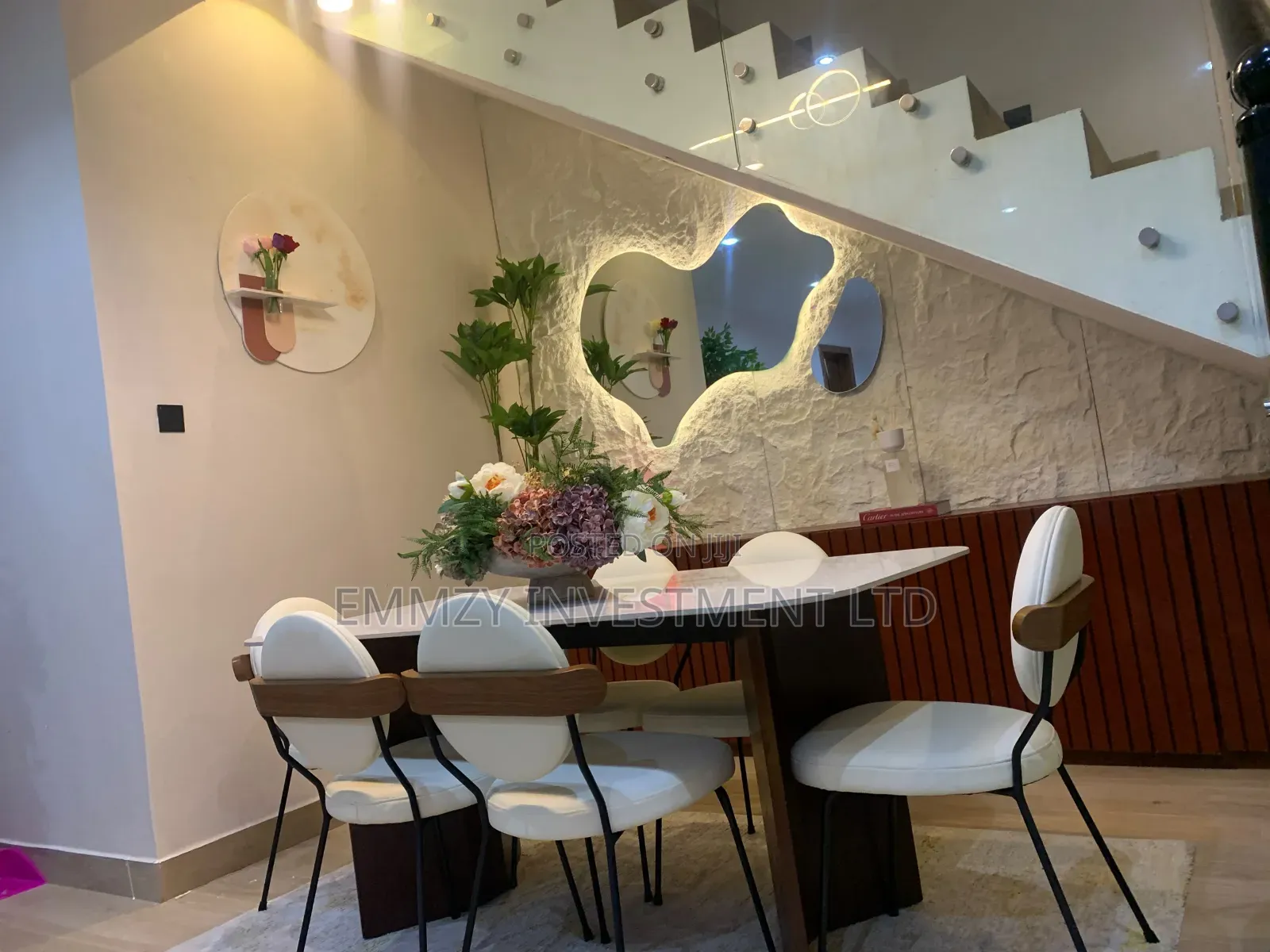 Dining Table With 6 Chairs Available