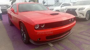 Dodge Challenger 2022 Red