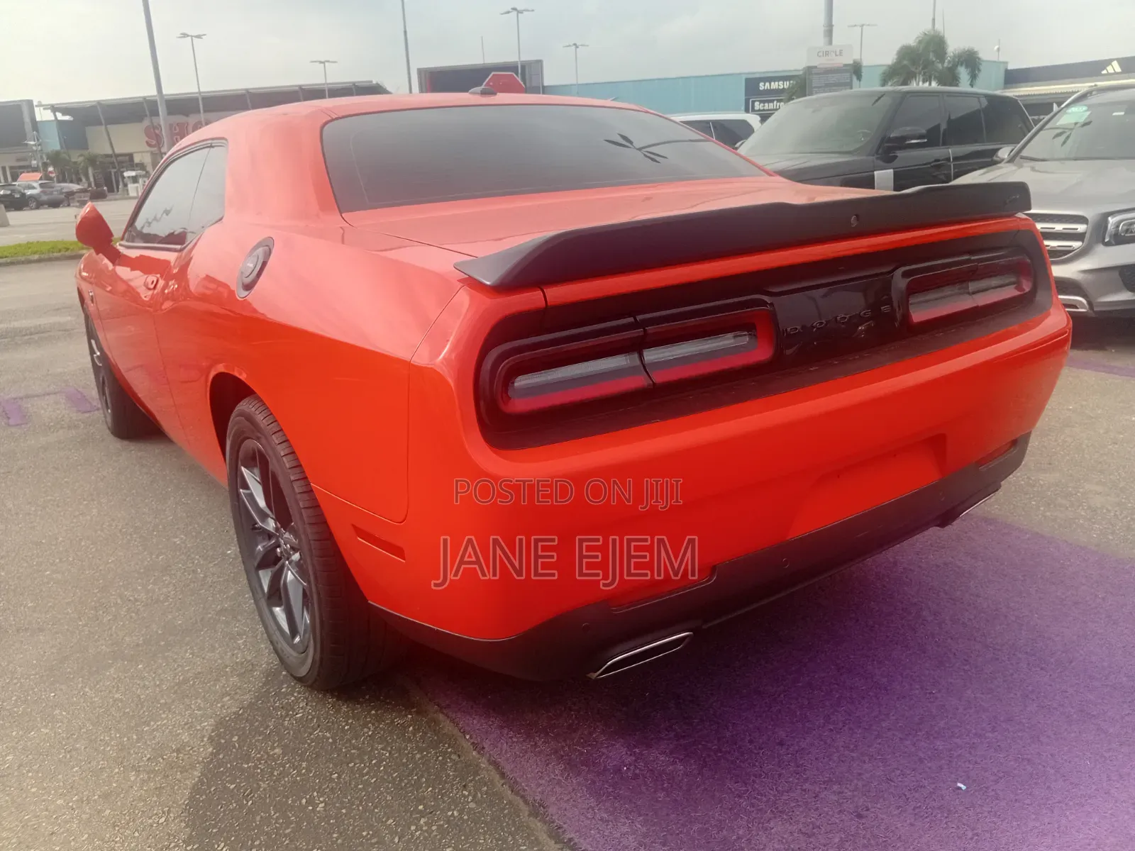 Dodge Challenger 2022 Red