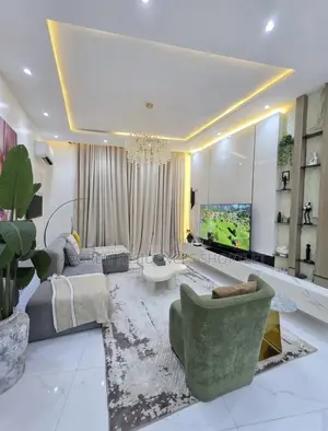 Luxury 1 Bedroom Shortlet in Admiralty Way