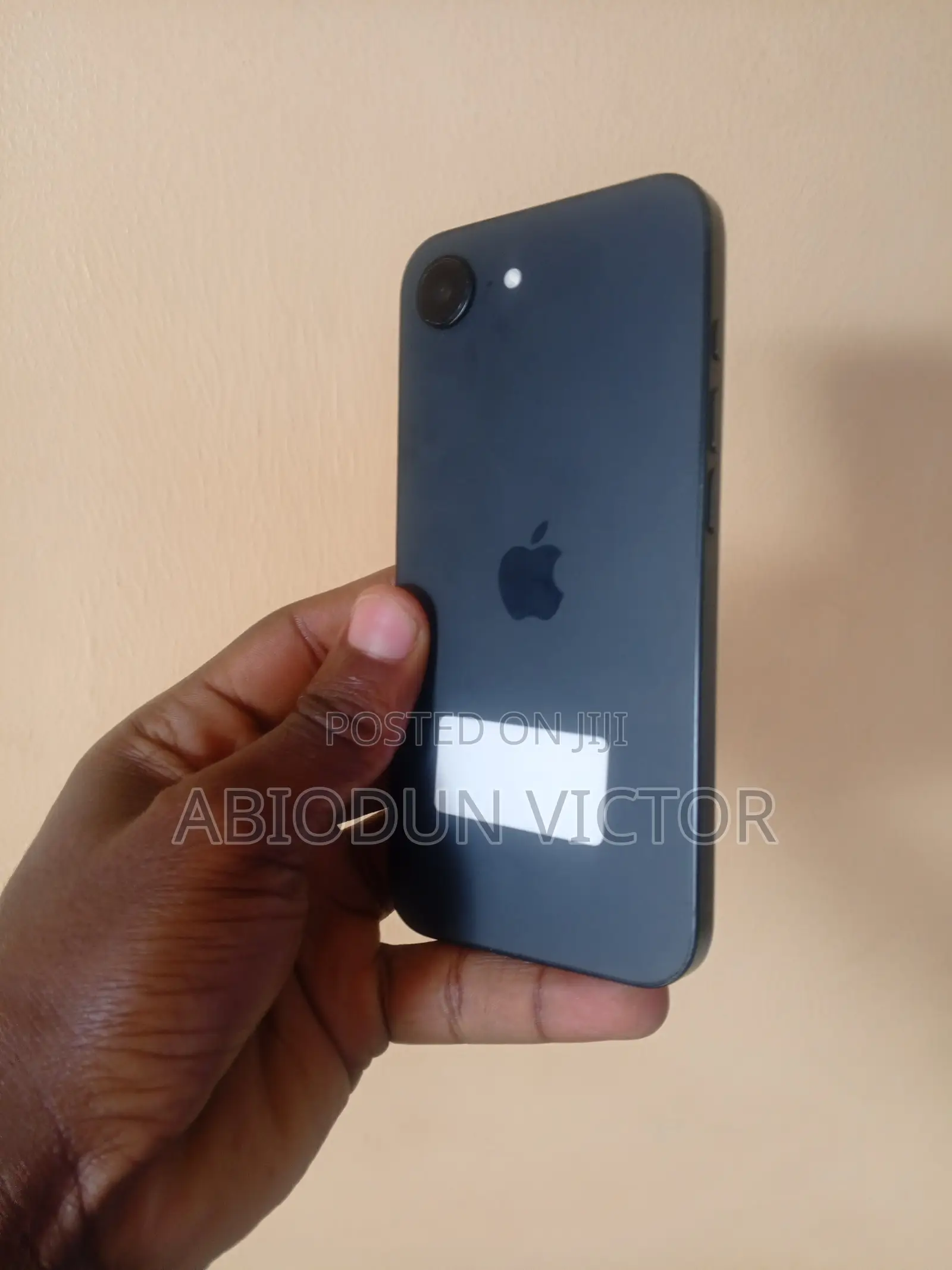 Apple iPhone 16e 128 GB Black