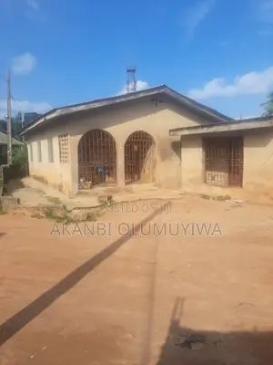 2bdrm Bungalow in Orupete, Ado-Odo/Ota for sale