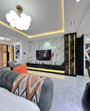 Beautiful Studio Apartment in Admiralty Way