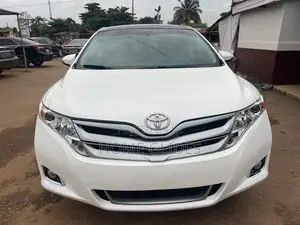 Toyota Venza 2012 White