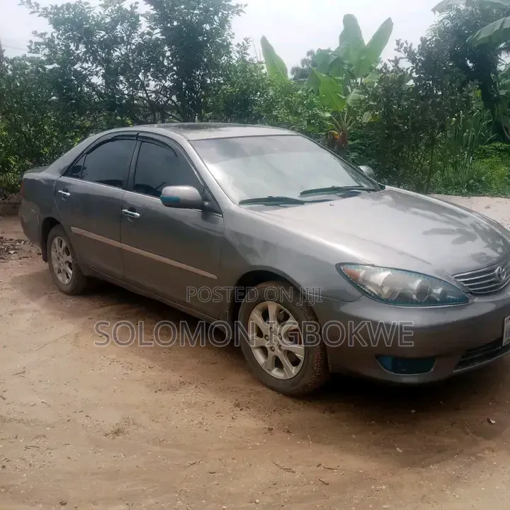 Toyota Camry 2014 Gray