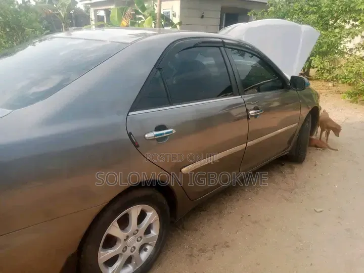 Toyota Camry 2014 Gray