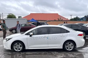 Toyota Corolla 2022 White