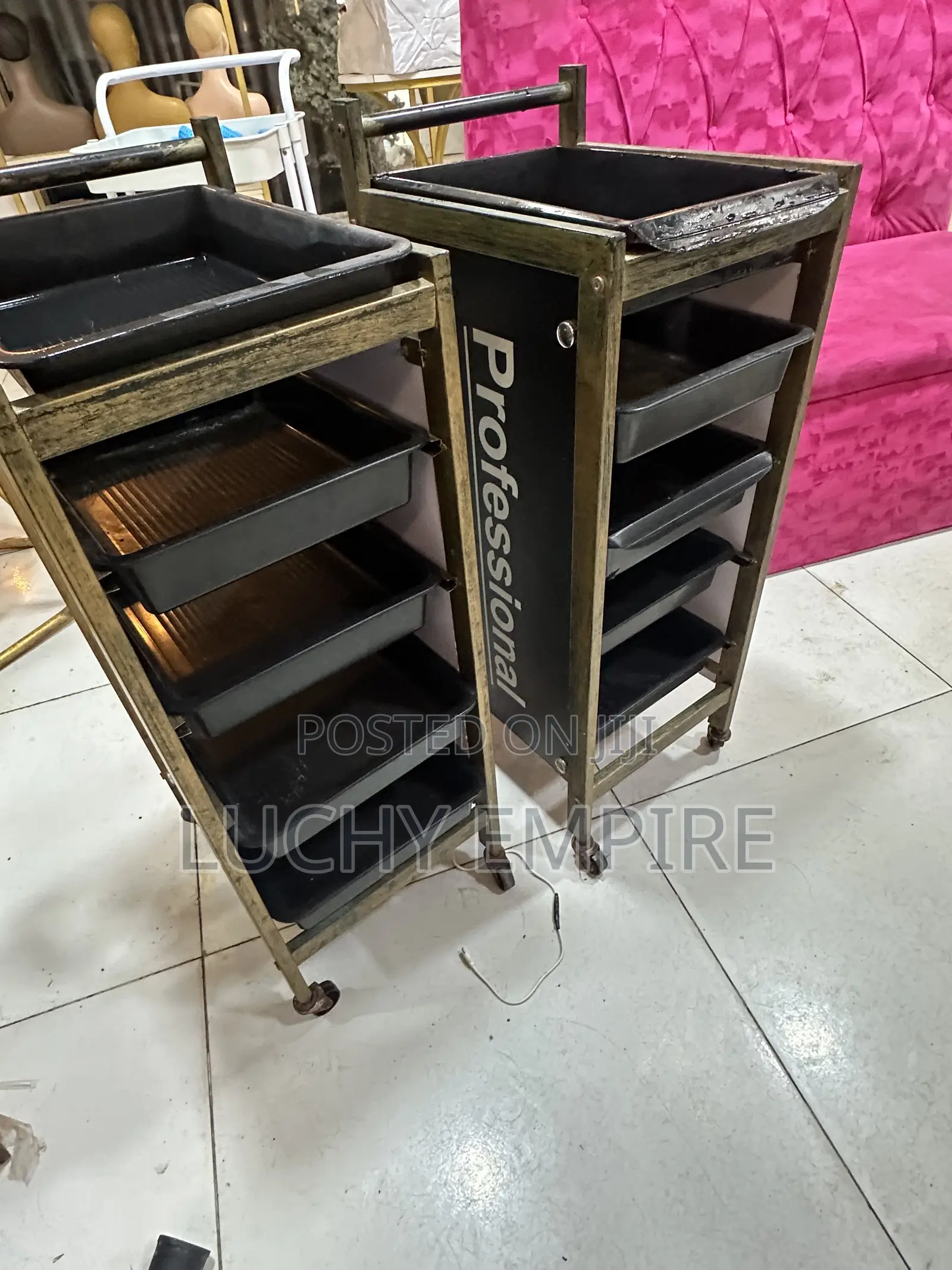 Professional Stylist Trolley Set – Used
