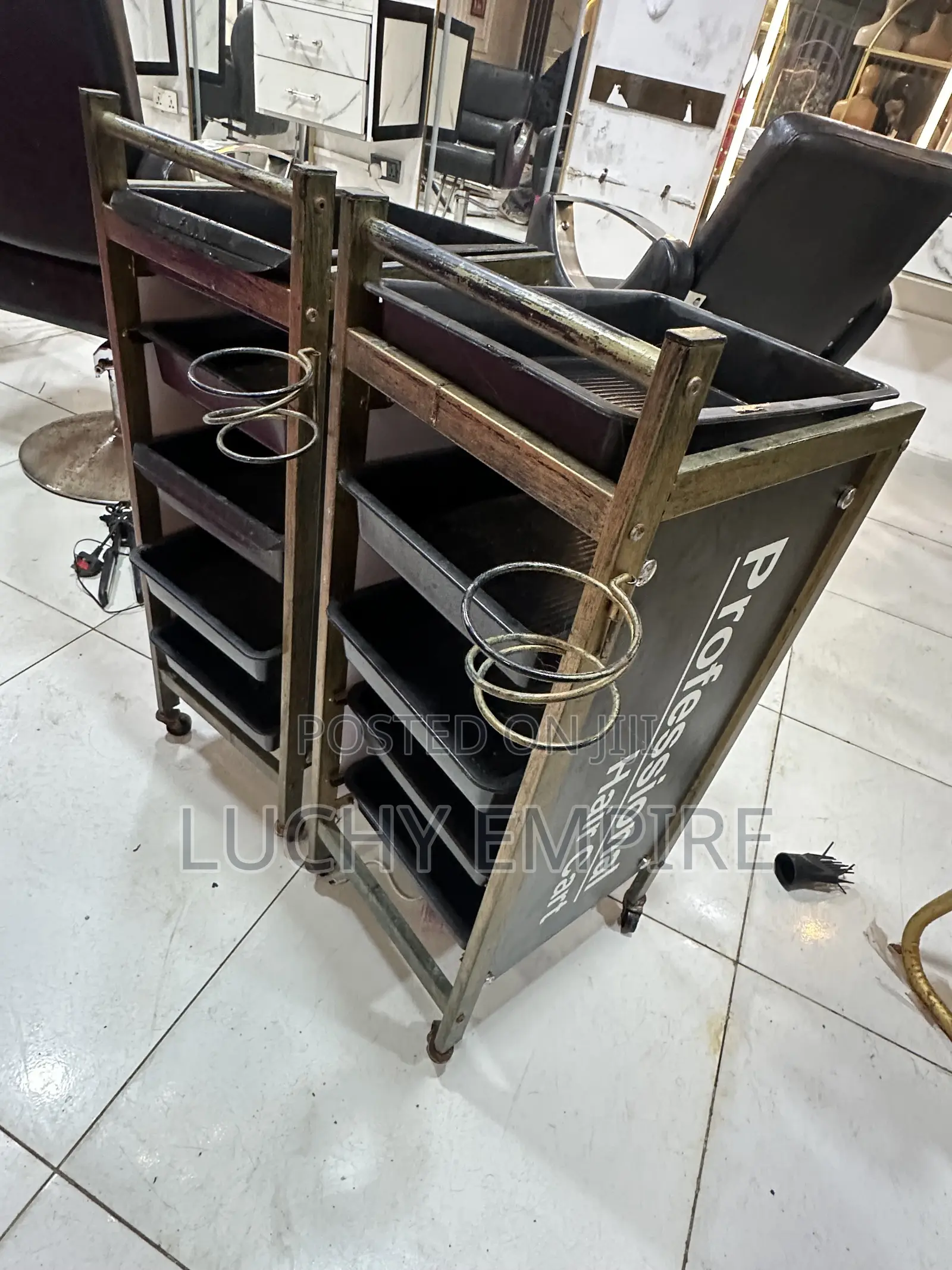 Professional Stylist Trolley Set – Used