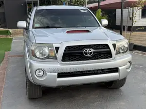 Toyota Tacoma Double Cab V6 Automatic 2011 Silver