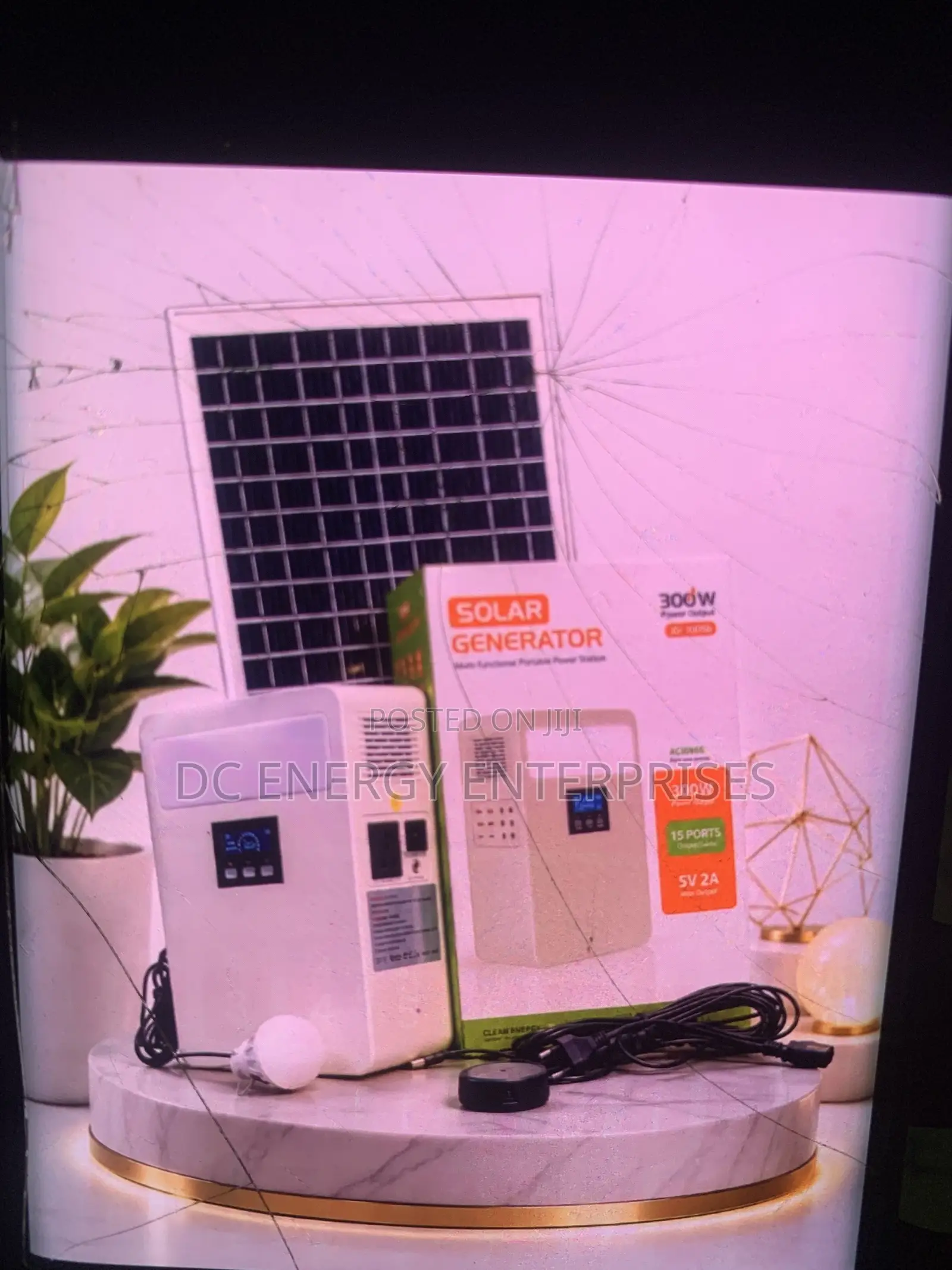 300w/400wh Solar Generator