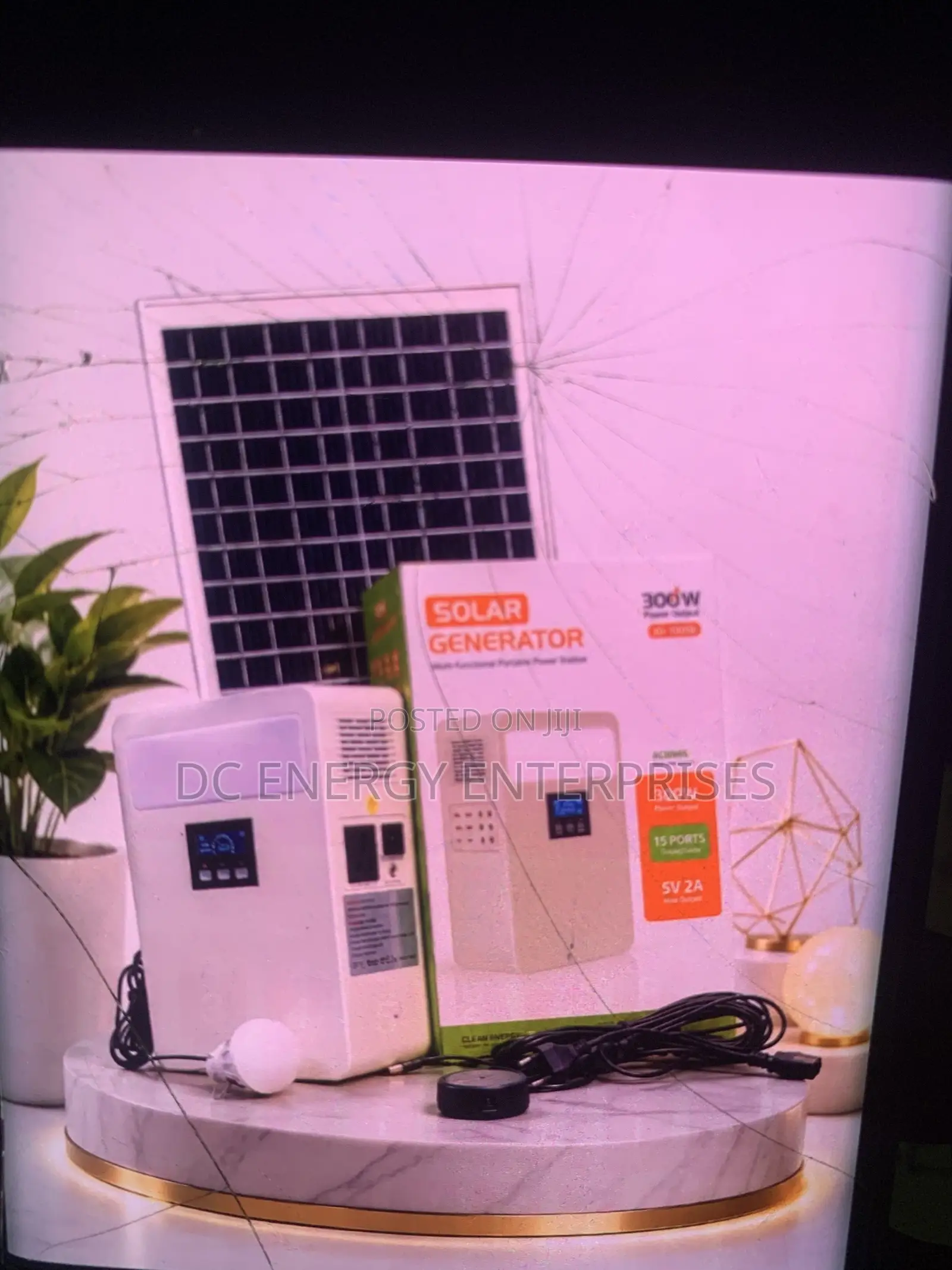 300w/400wh Solar Generator