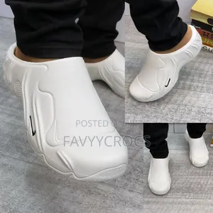 High Quality Nike Half Shoe