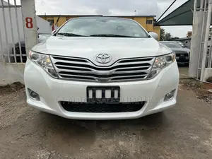 Toyota Venza V6 AWD 2011 Off white