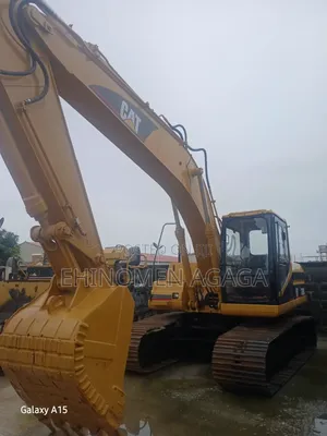 Caterpillar Excavated 320D2L.