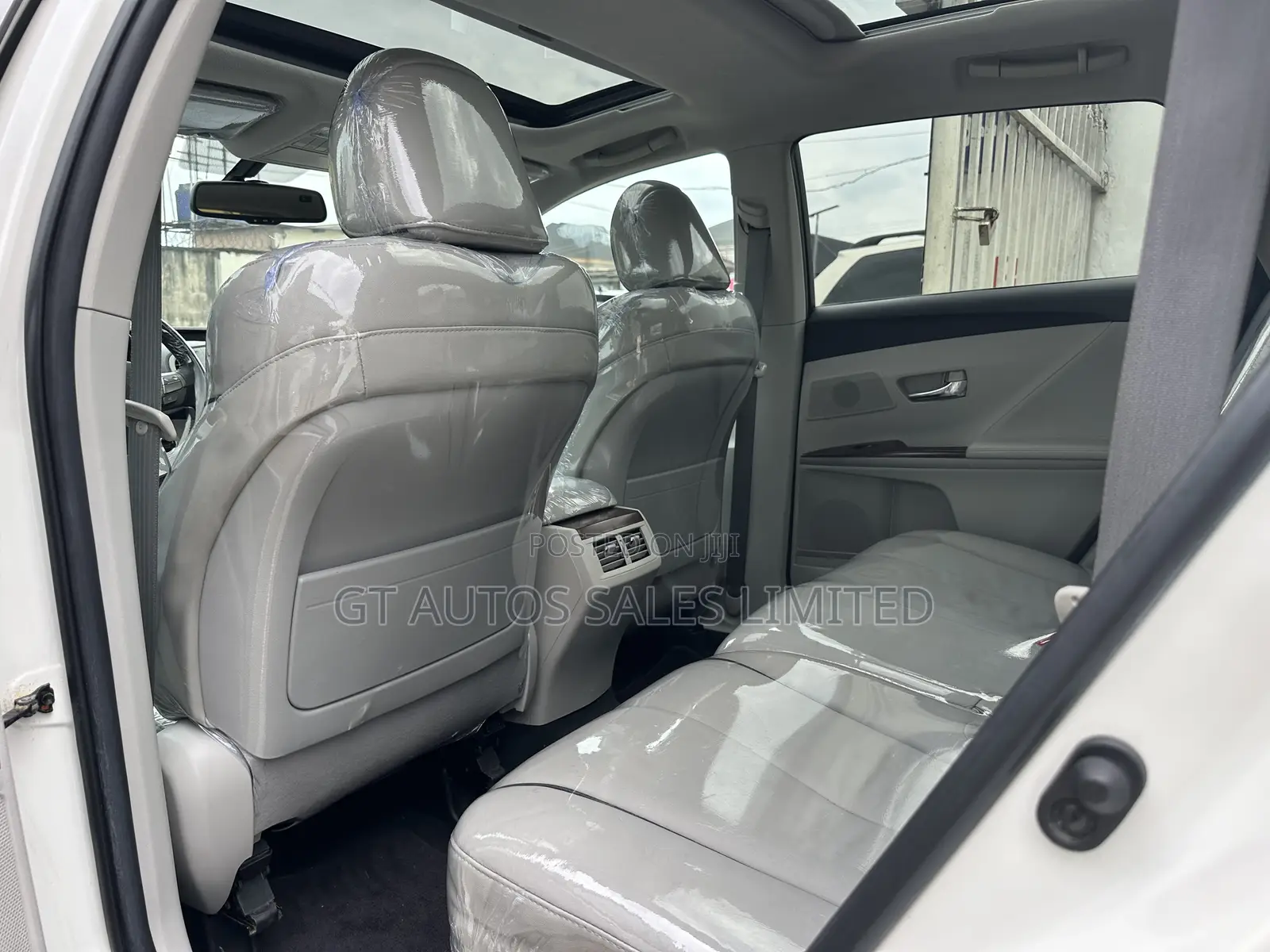 Toyota Venza V6 AWD 2011 Off white
