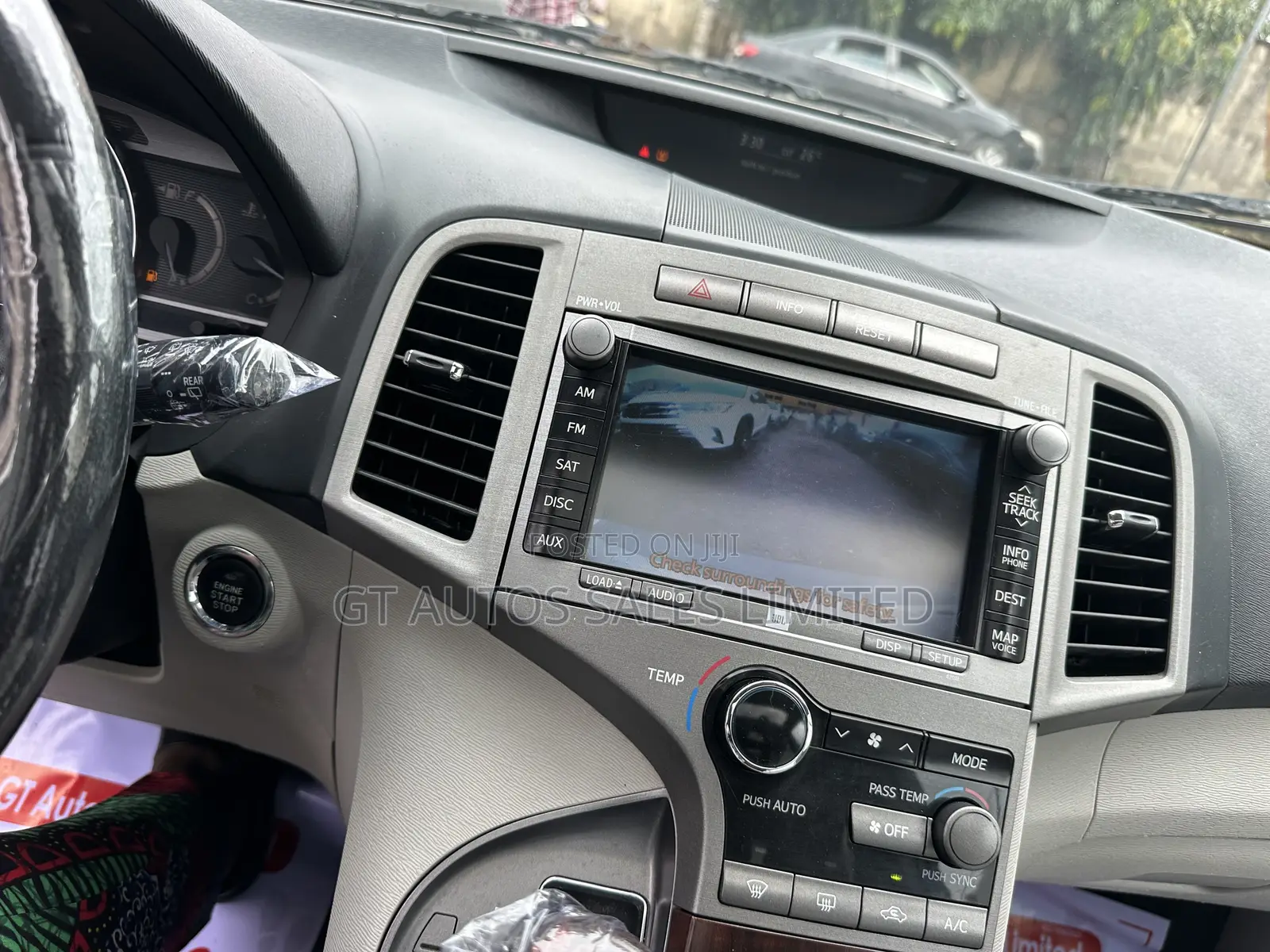 Toyota Venza V6 AWD 2011 Off white